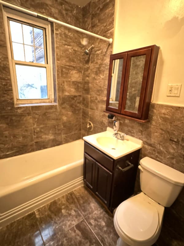 Photo - 129 N Walnut St Unidad 308