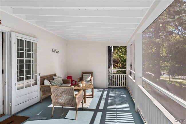 Building Photo - 31 State St