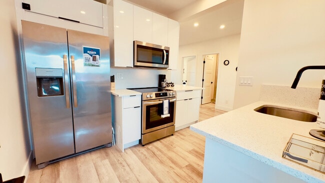 Photo - 617 Riverview Blvd Unit 2