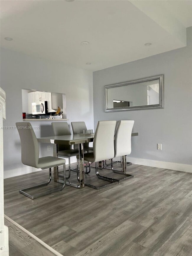 Photo - 10018 Hammocks Blvd