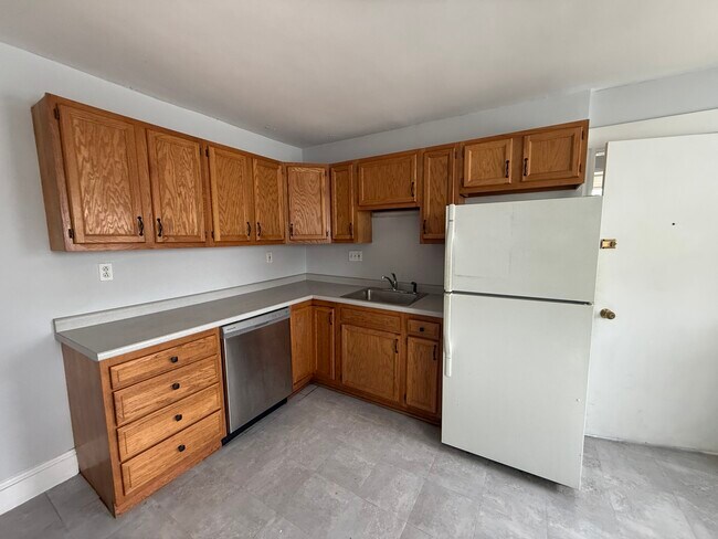 527 Gallivan Blvd Unit 3