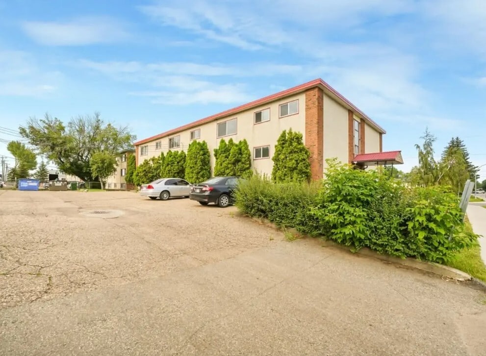 Photo - 9725-9130 130 Ave NW Unit 2