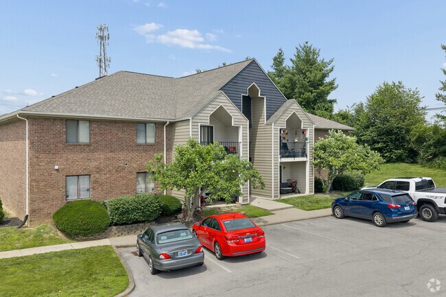 Hillview Woods Apartments