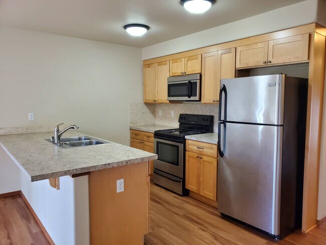 Photo - 421 N 3rd Ave SW