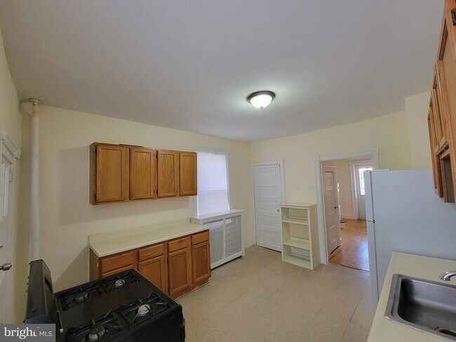 Photo - 27 Columbia Ave