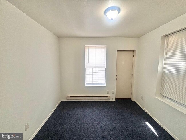 Building Photo - 2423 N 16th St Unit 1