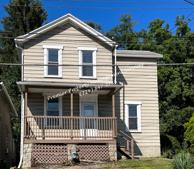 Building Photo - 2727 9th Ave
