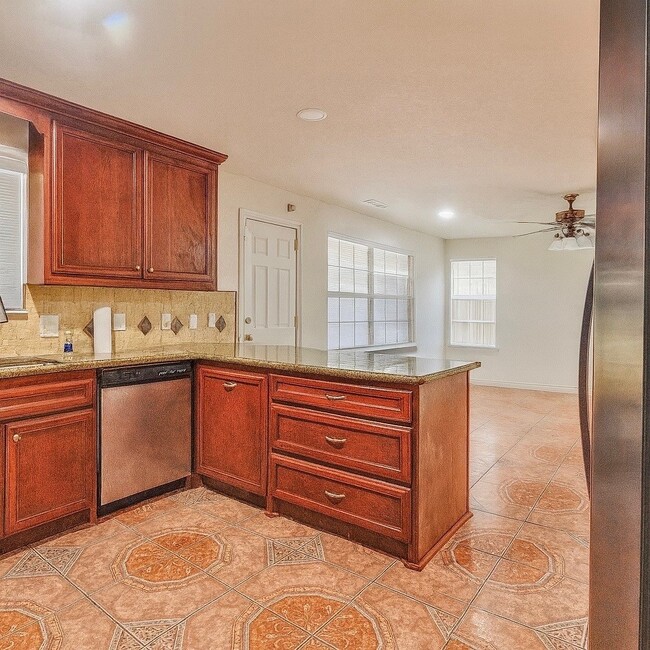 Photo - 9018 McGallion Rd