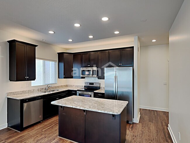 Photo - 602 Koins Way