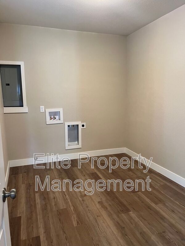 Photo - 713 W Abriendo Ave Unidad APT A