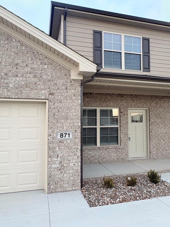 Photo - 871 Rodeo Ln