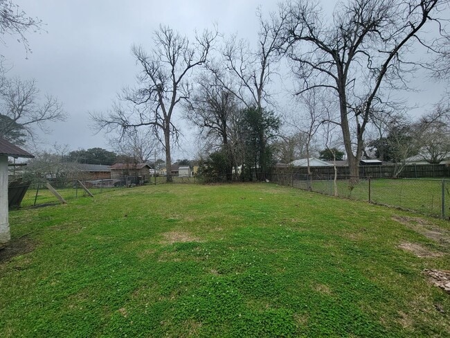 Photo - 3 Bed/2 Bath-House