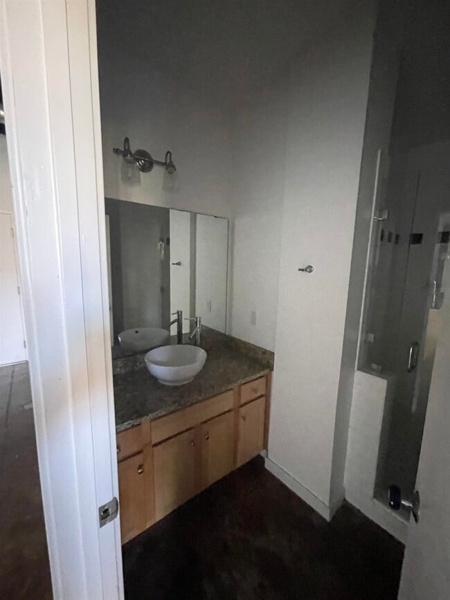 Photo - 420 N Adams St Unit 207