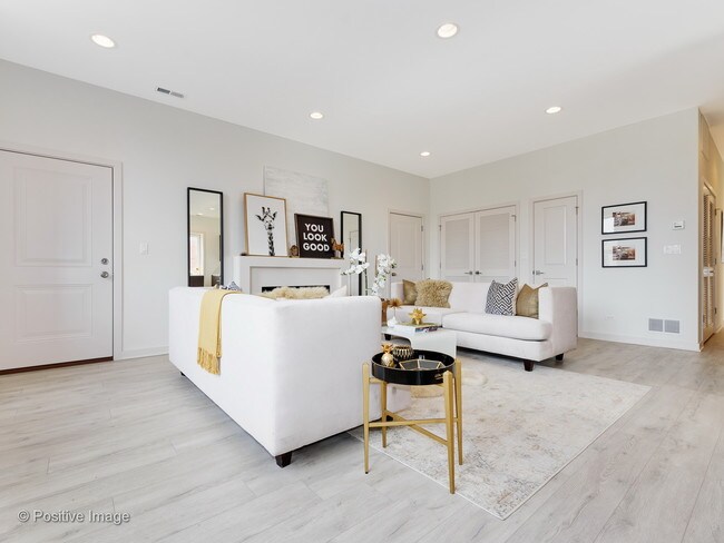 Photo - 6535 W Shakespeare Ave Unit 3E