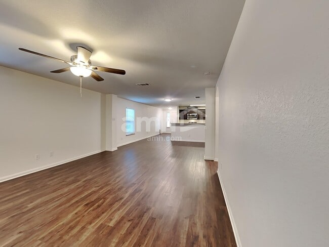 Photo - 1564 Breanna Ln