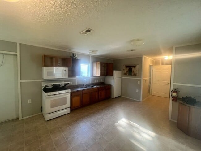 1-Bedroom Manufactured Home - 1-Bedroom Manufactured Home