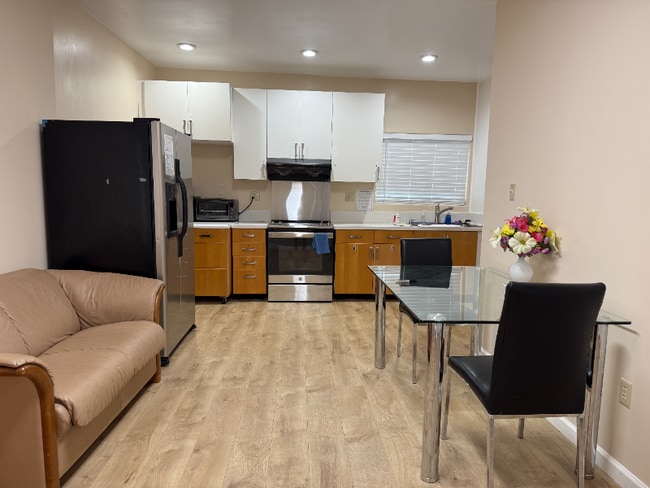 Building Photo - 18622 Horst Ave