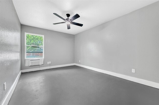 Photo - 3802 Dabney St Unidad 25