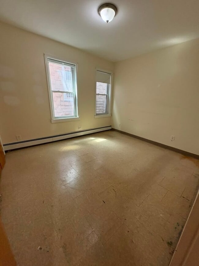 Photo - 142 Beech St Unit Apt 2