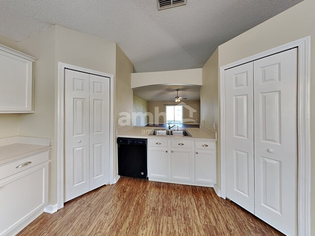 Photo - 3941 Warbler Dr