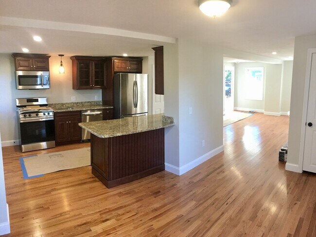 Photo - 187 Pleasant St Townhome