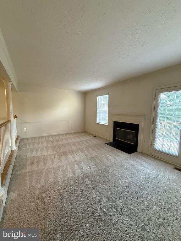 Photo - 105 W Park Dr
