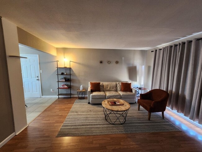 Photo - 2016 E 24th Pl