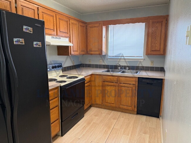 Photo - 3 Bedroom 2 Bathroom Apartment