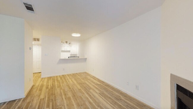 Photo - 4717 Columbia Ave Unit #4717