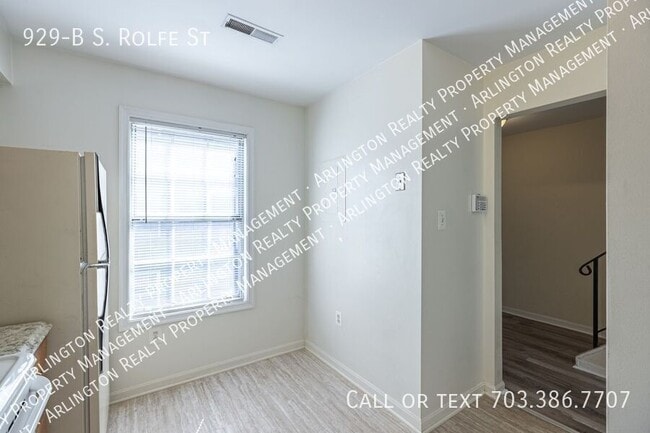 Photo - 929-B S Rolfe St