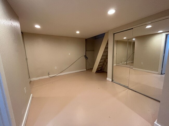 Photo - N San Pedro Unit 3C