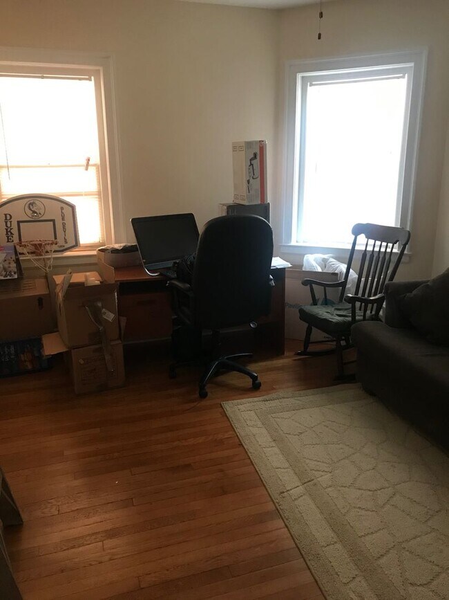 Photo - 2830 Monument Ave Unidad #2