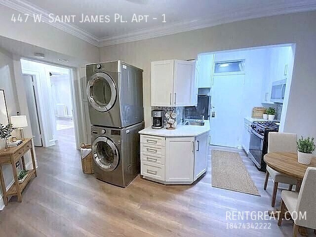 Photo - 447 W St James Pl Unit 1