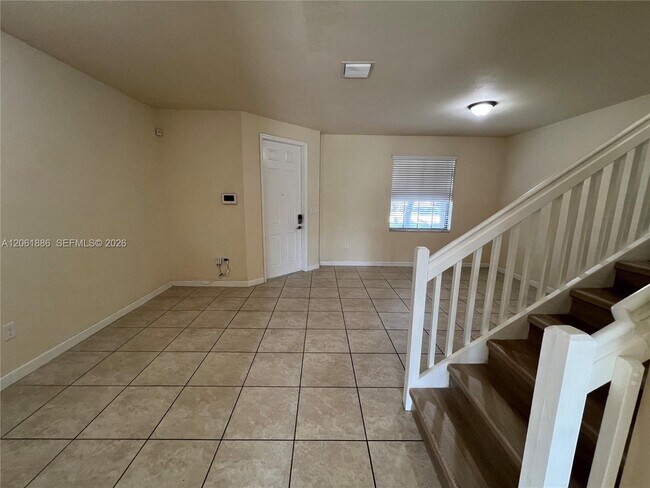 Photo - 748 SE 32nd Ave