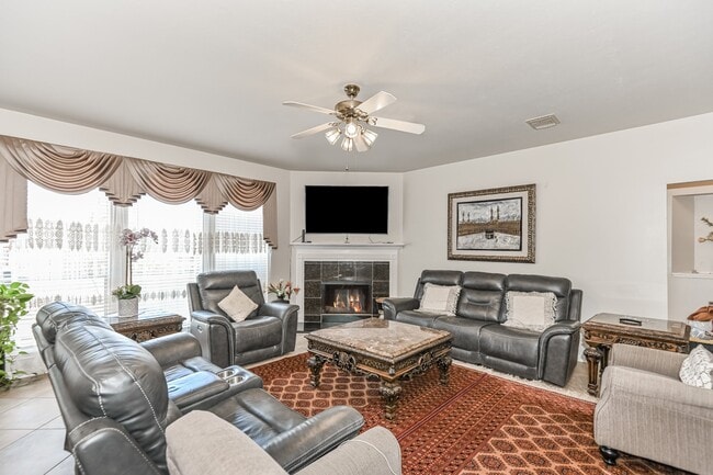 Photo - 16410 Noblewood Ct