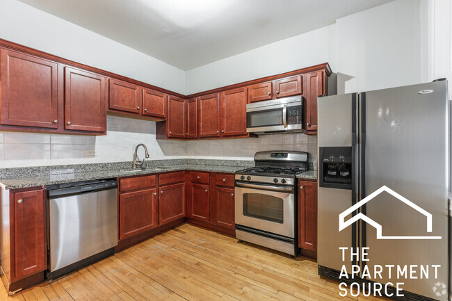 Building Photo - 1317 W Foster Ave Unit 2 Rental