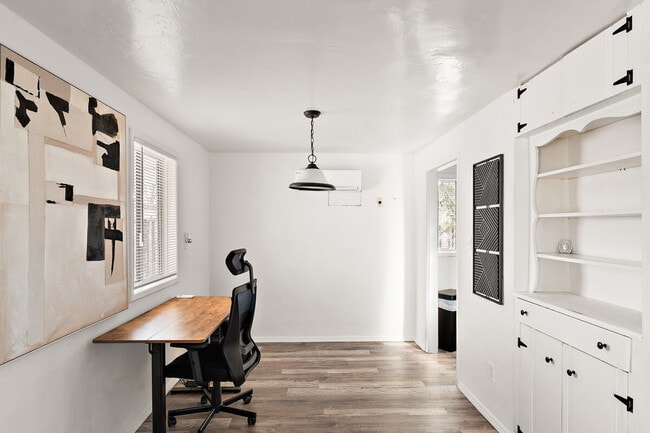 Photo - 639 W Pepper Pl Unit ID1244337P