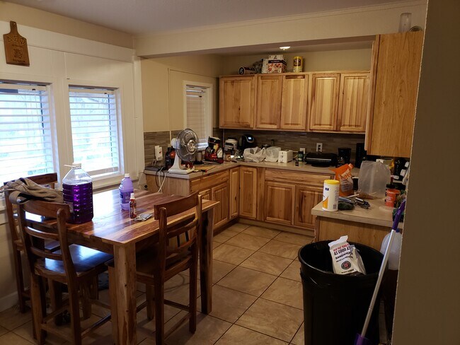 Kitchen - 1605 11th Ave