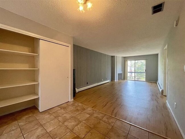 Photo - 3150 Lakeside Dr