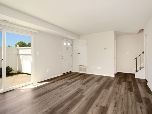 Updated Townhome - Living Area, Entry, & Patio