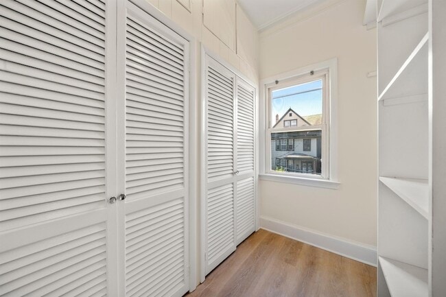 8 Cooper Pl