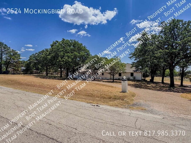 Photo - 2524 Mockingbird Rd