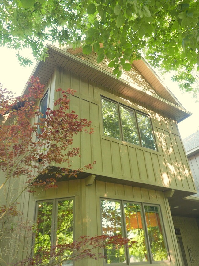 Photo - 671 N Sequoyah Dr