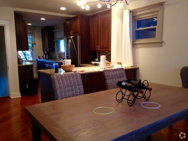 Building Photo - 5459 Fair Oaks St Rental