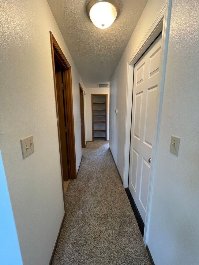 3 bed home In South Salem Rental House Rental in Salem, OR