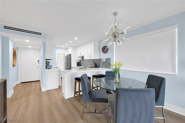 Photo - 1300 Gulf Shore Blvd N Unit 700