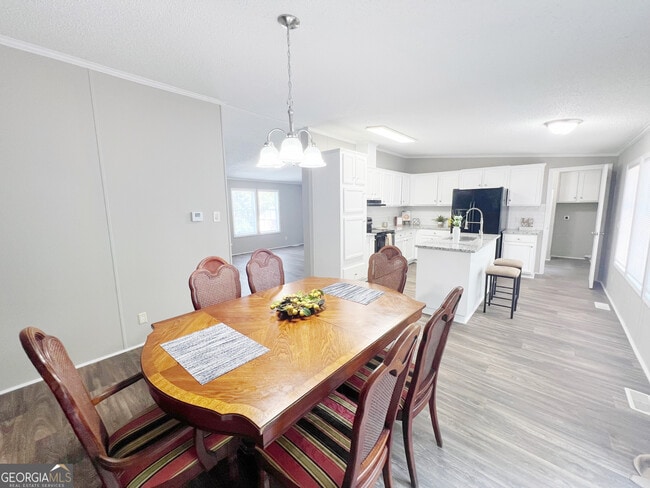 Photo - 325 Washington Dr