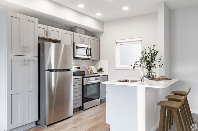 Photo - MOVE IN TODAY! 1 MONTH FREE RENT