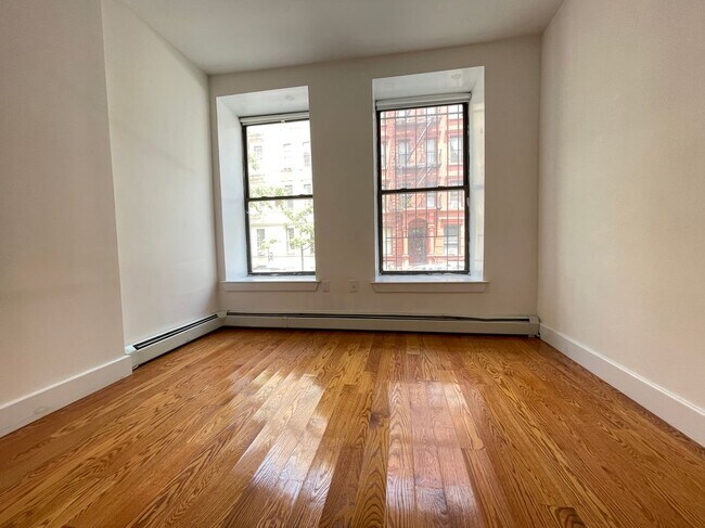 Photo - 312 W 121st St