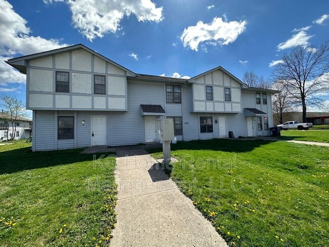 Building Photo - 808 SW Meadowridge Dr Rental